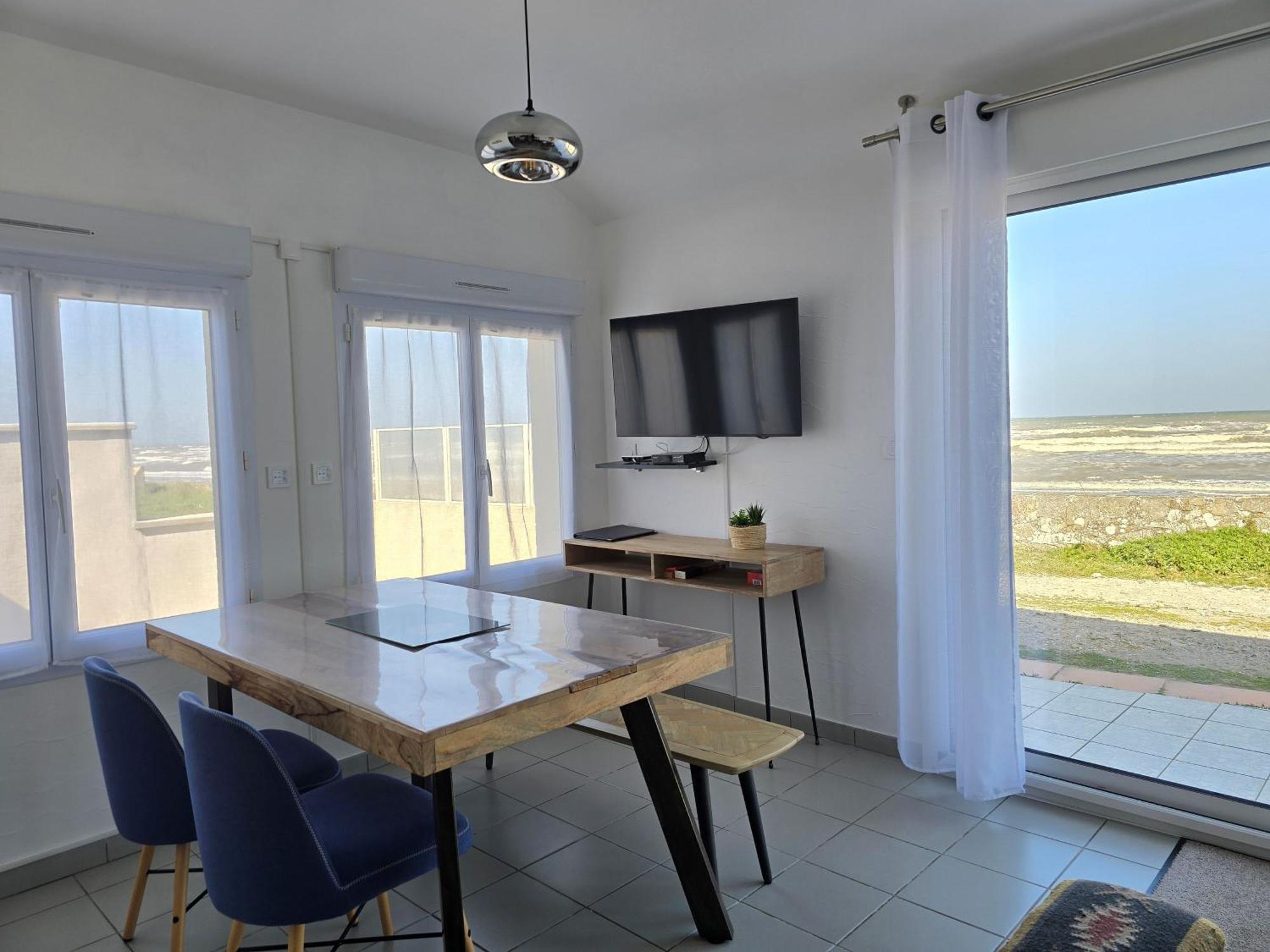 Вилла Relais Des Iles Saint Marcouf Экстерьер фото